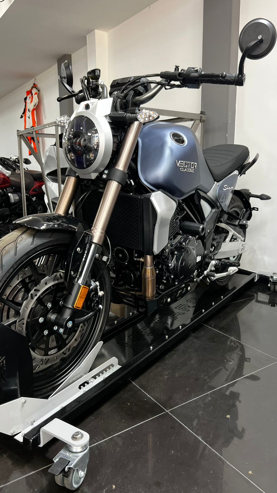 Siam Vector 400